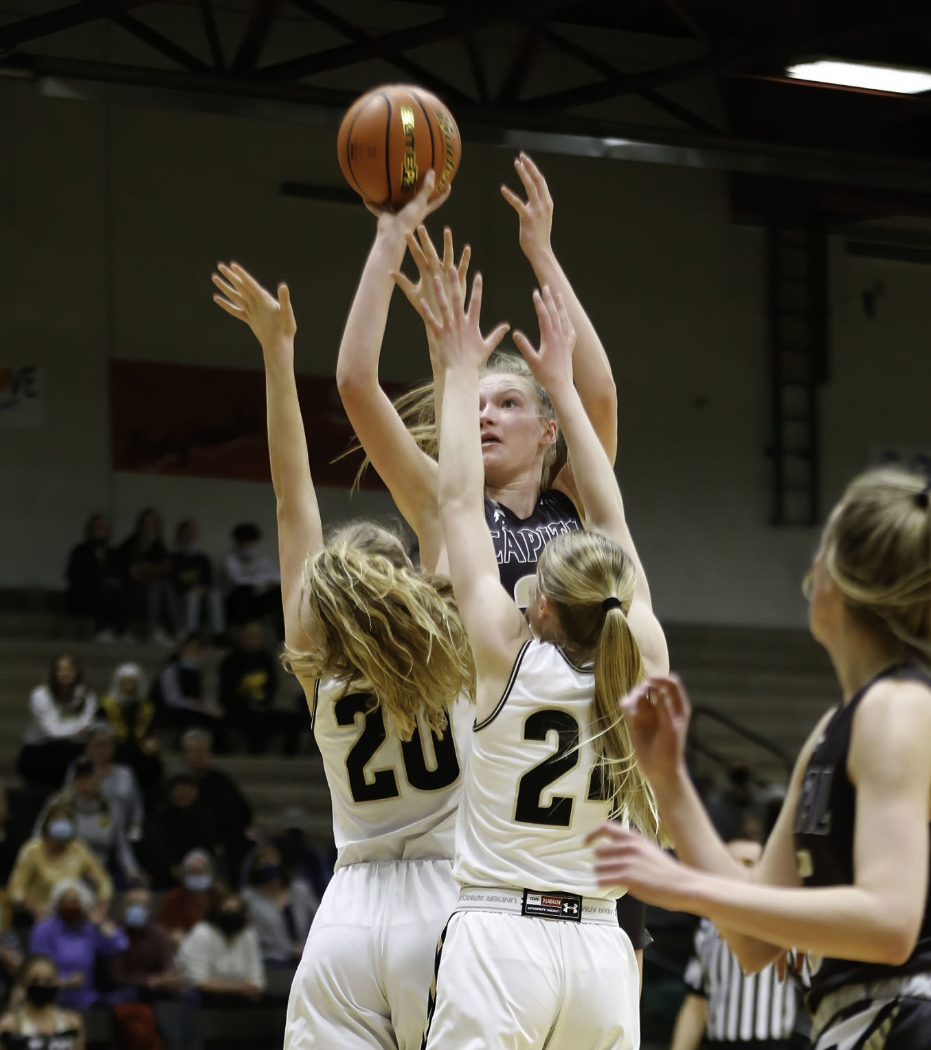 031221-ir-spt-girls-basketball-Capital-1.jpg